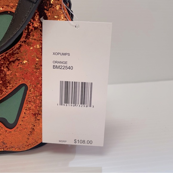 NWT Betsey Johnson Glow In The Dark Halloween Pumpkin Purse - Picture 12 of 14